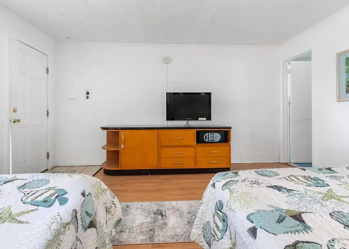 Apartment 2 Bed1 Bath On The Boardwalk By The Inlet *